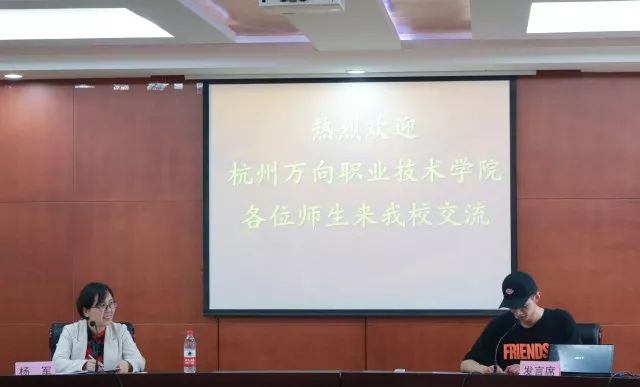 5d54bfbbe91b2369f1e8103c655408a8